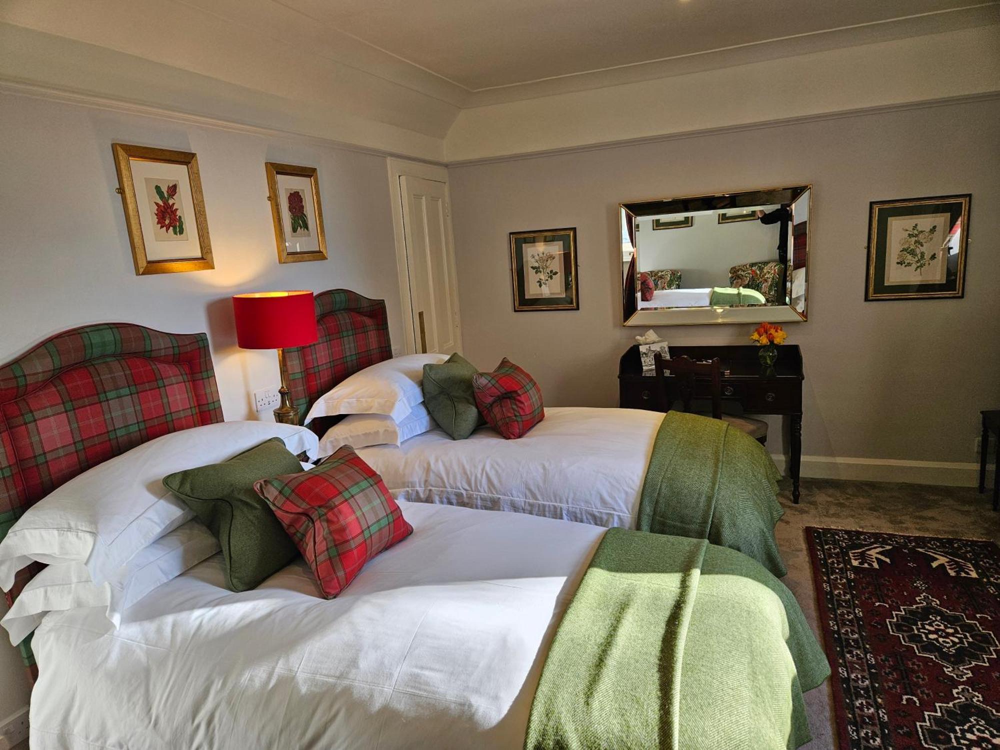 Craggan Bed & Breakfast Ballater Exterior photo