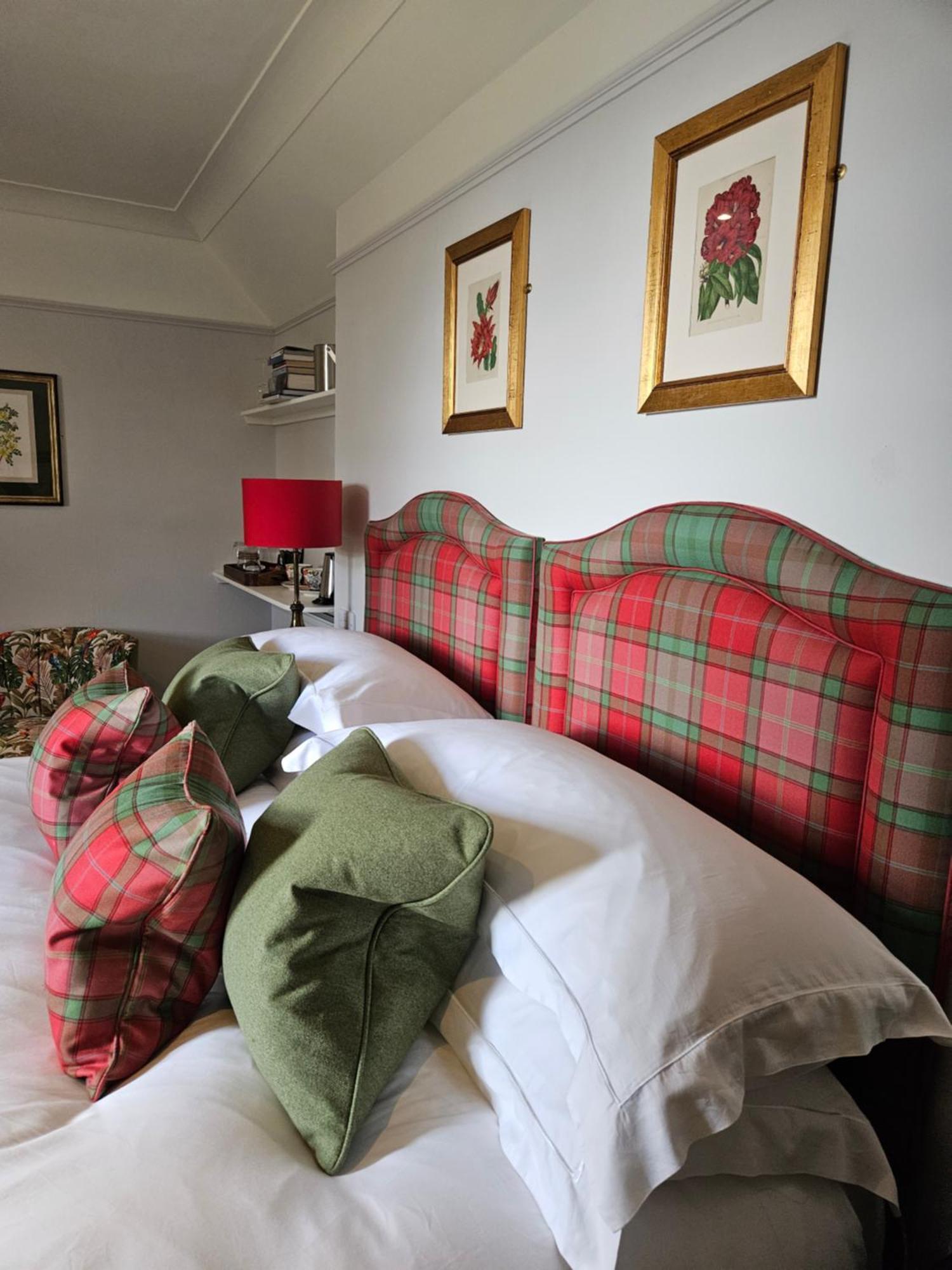 Craggan Bed & Breakfast Ballater Exterior photo