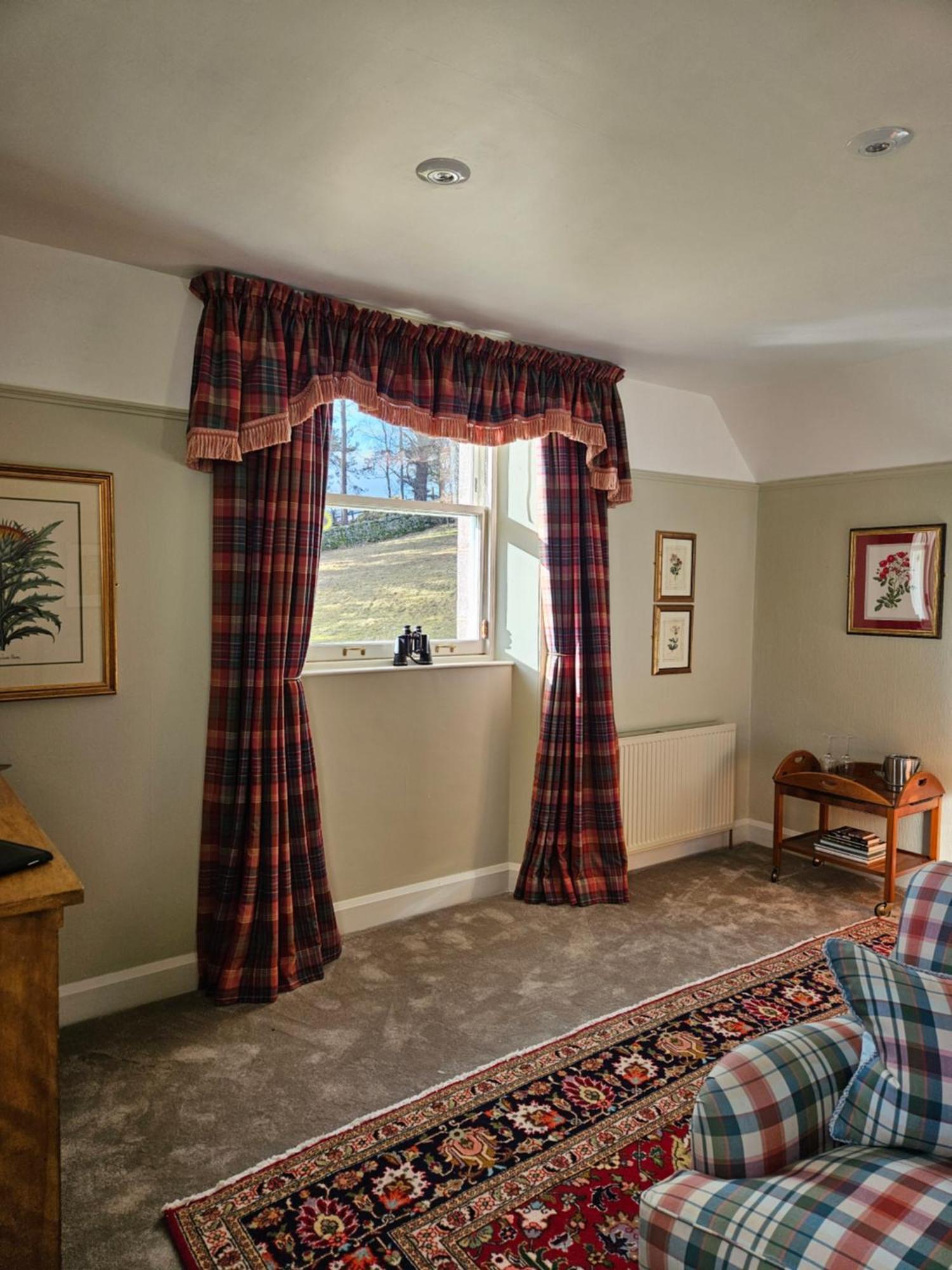 Craggan Bed & Breakfast Ballater Exterior photo