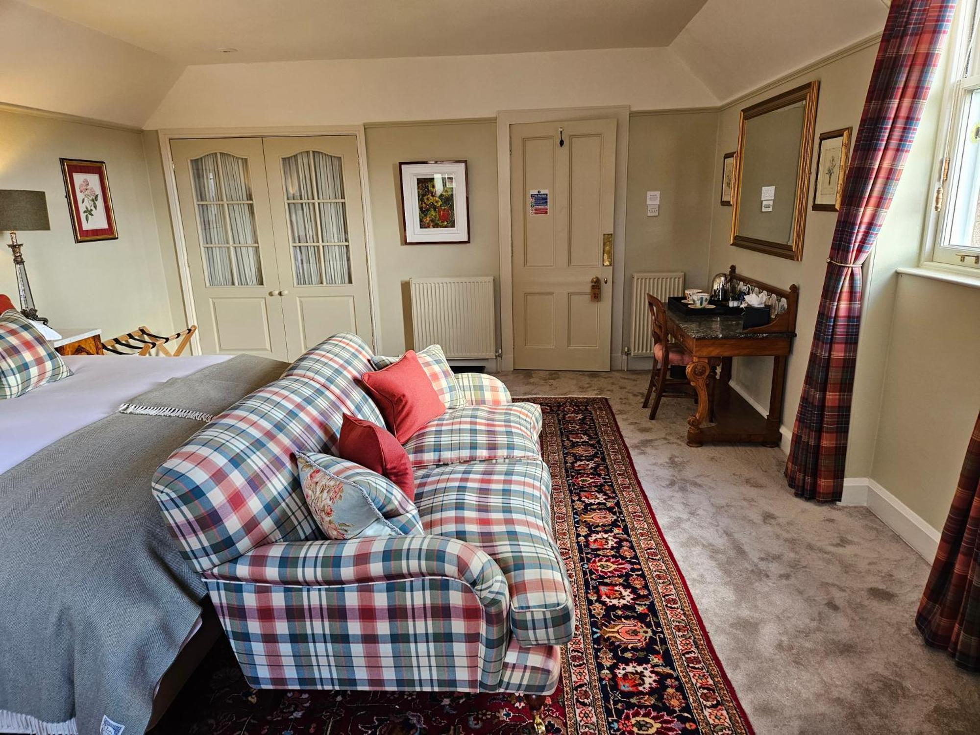 Craggan Bed & Breakfast Ballater Exterior photo