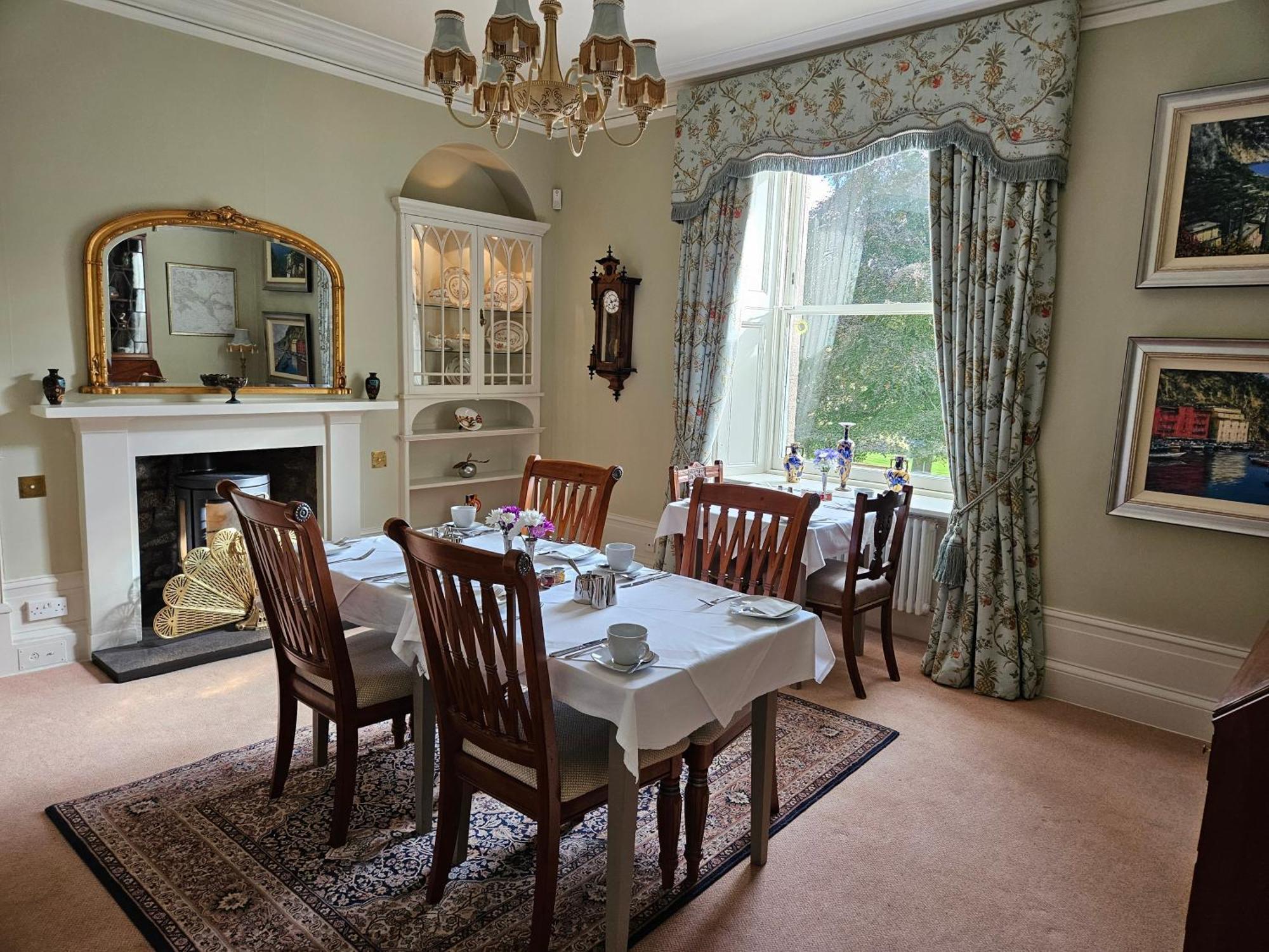 Craggan Bed & Breakfast Ballater Exterior photo